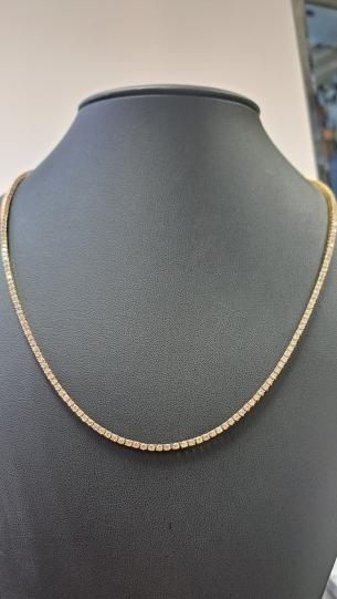 natural-round-diamond-f-vs-7-89-carat-line-necklace-in-18k-yellow-gold-25